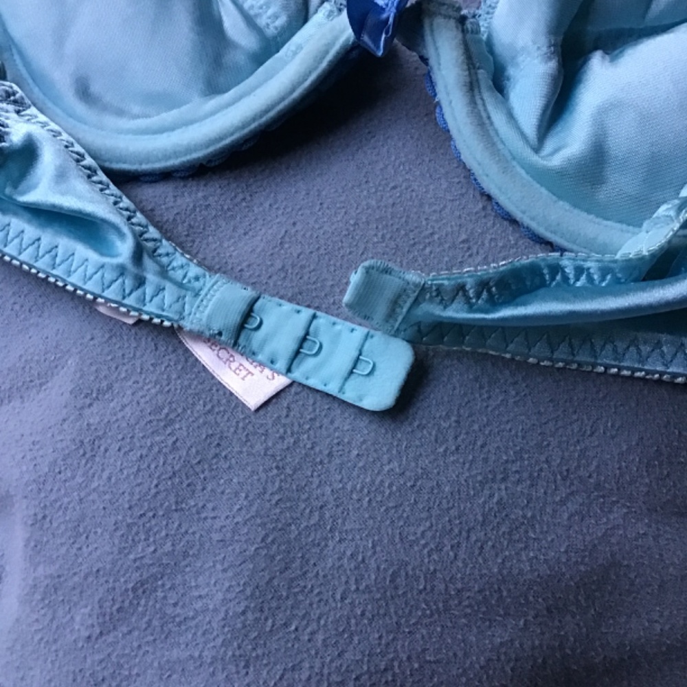 Victoria Secret Lingerie - Picture 7 of 7